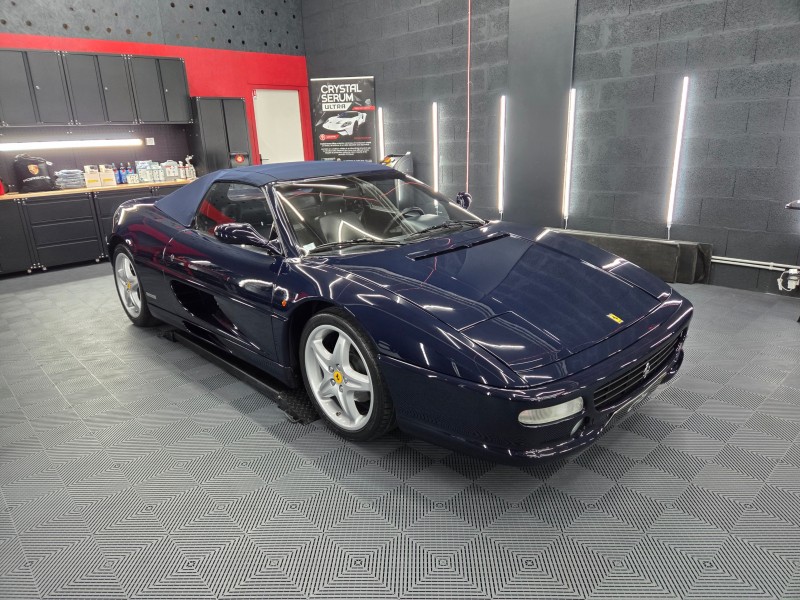Ferrari F355 Spider 1998 Blu Pozzi intérieur Blu Scuro - soin complet intérieur avec protection cuir + polissage et protection céramique Gtechniq + protection de la capote à Colony proche de Geneve