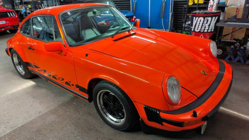 polissage et detailing sur une Porsche 3.0 