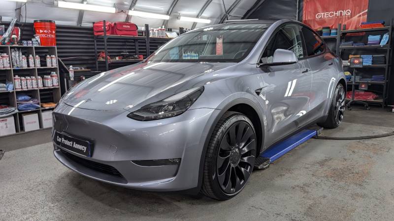 protection céramique sur une Tesla Model Y neuve