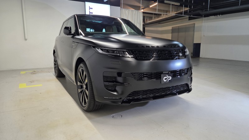 protection ceramique sur un range rover sport p460e pres de Geneve