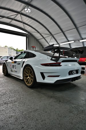 Notre zone d'activité pour ce service Traitement céramique Gtechniq complet sur Porsche 911 pour conserver une carrosserie brillante et protégée
